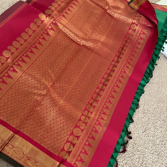 Kanchipuram Pure Silk Saree Green with Red Zari Border & Rich Pallu | Bl. Fabric - Picture 14 of 14